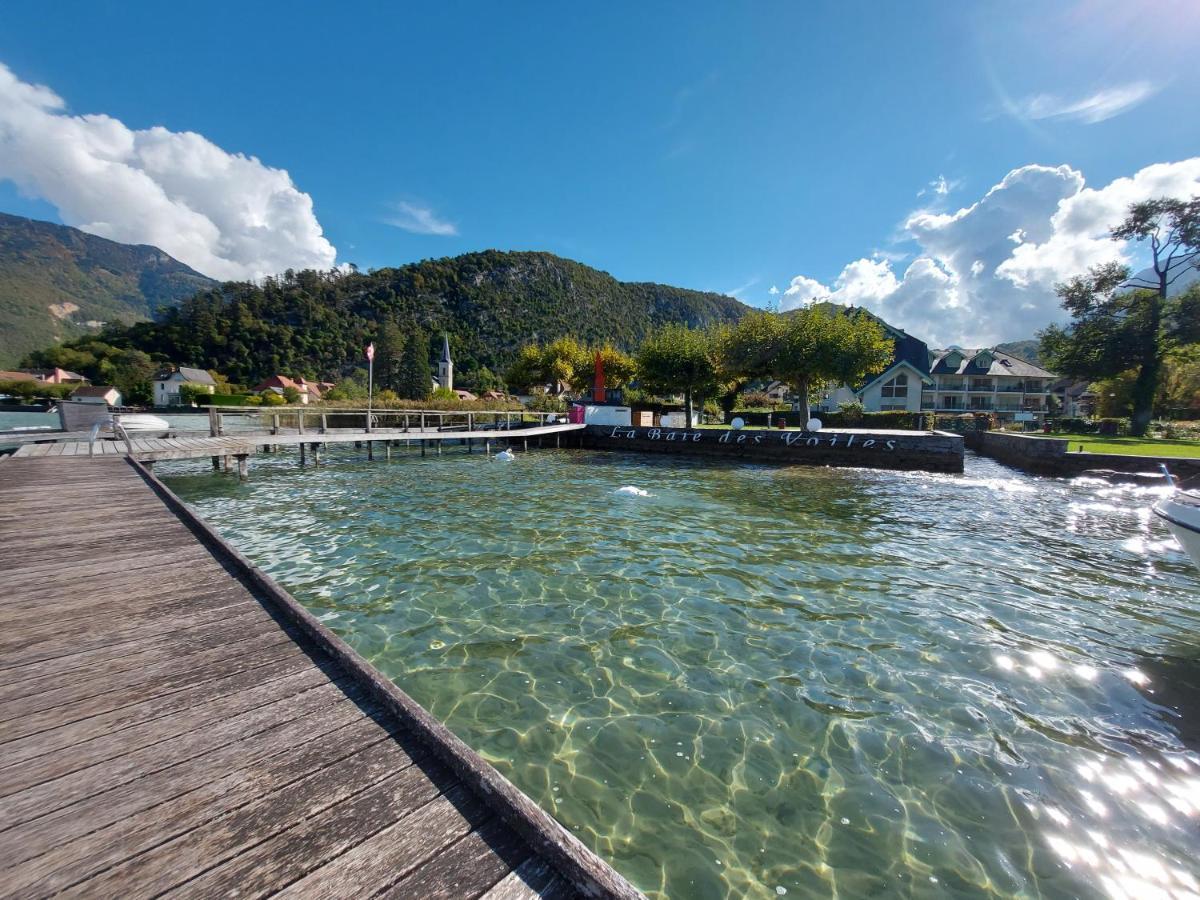 Au Bord Du Lac D'Annecy, Logement Type Loft, Dans Residence Avec Plage Et Ponton Privee Duingt Exterior photo